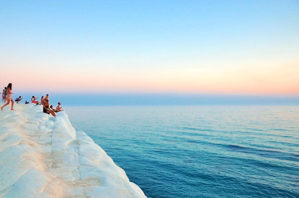 Baia Dei Turchi Locazione Turistica Hotel Realmonte Ngoại thất bức ảnh
