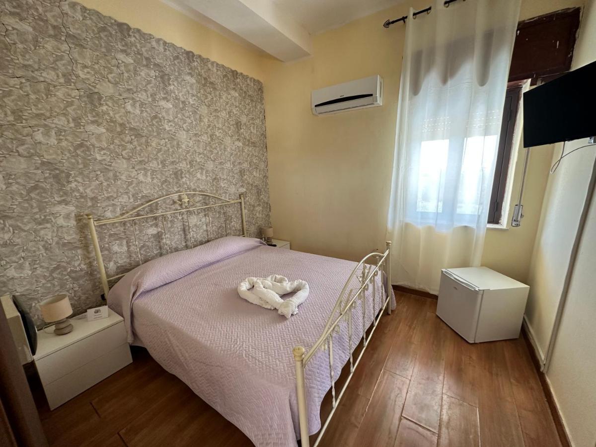 Baia Dei Turchi Locazione Turistica Hotel Realmonte Ngoại thất bức ảnh